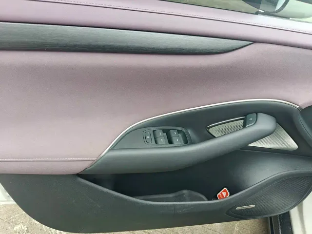 Xiaomi SU7 — Фото автомобиля 12