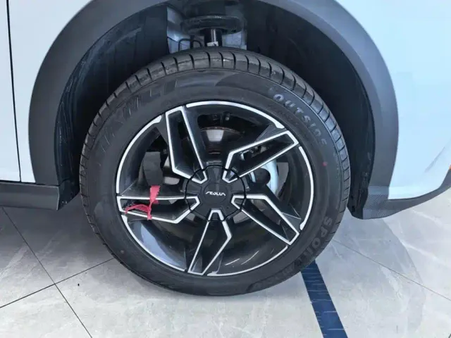 Dongfeng Yixuan GS — Фото автомобиля 6