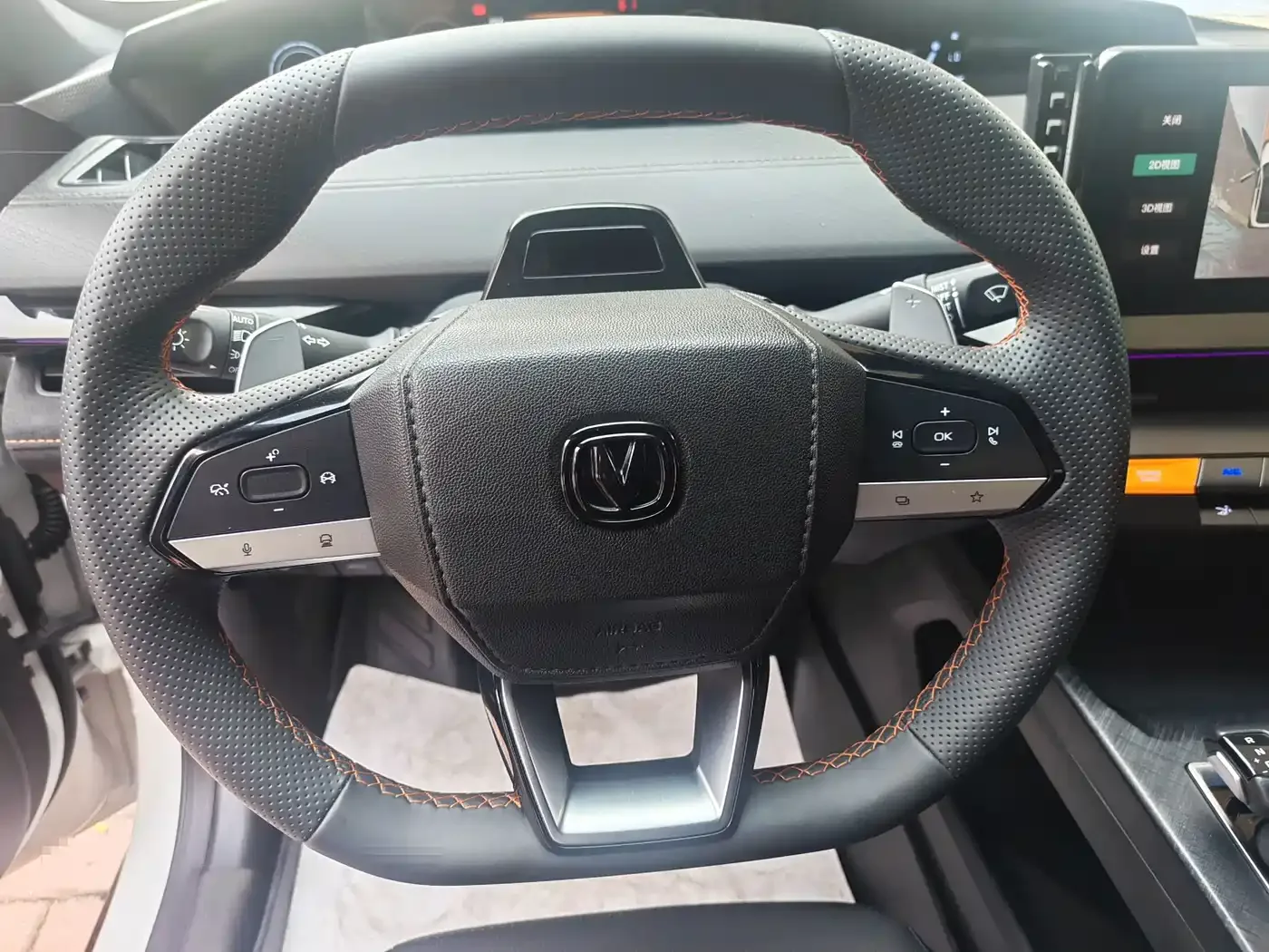 Changan Changan UNI-V 2022 1.5T Sport Edition — Фото автомобиля 7