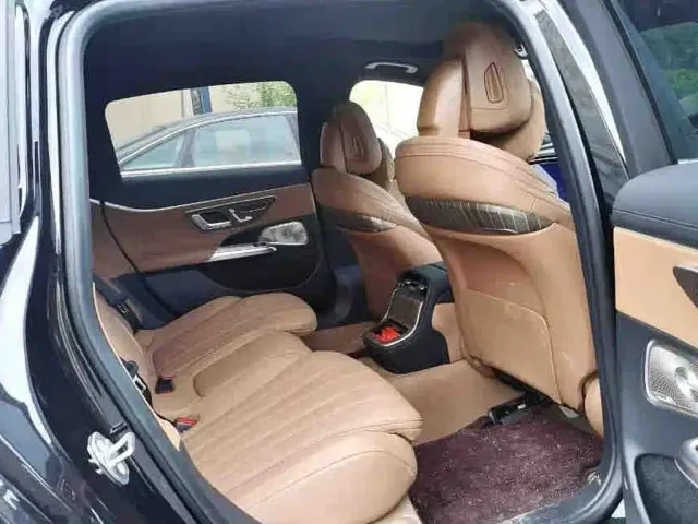 Mercedes-Benz E-Class — Фото автомобиля 9