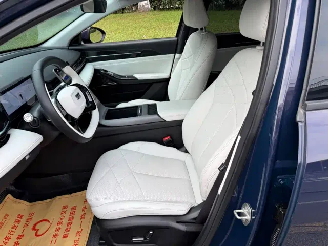 Geely Galaxy L6 — Фото автомобиля 8