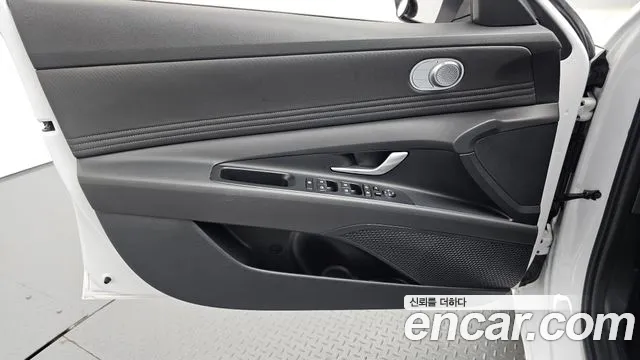 Hyundai Avante CN7 — Фото автомобиля 13