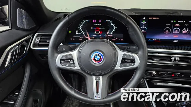 BMW i4 — Фото автомобиля 13