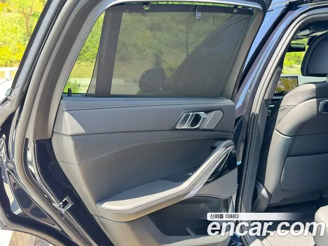 BMW X6 xDrive40i M Sport — Фото автомобиля 15