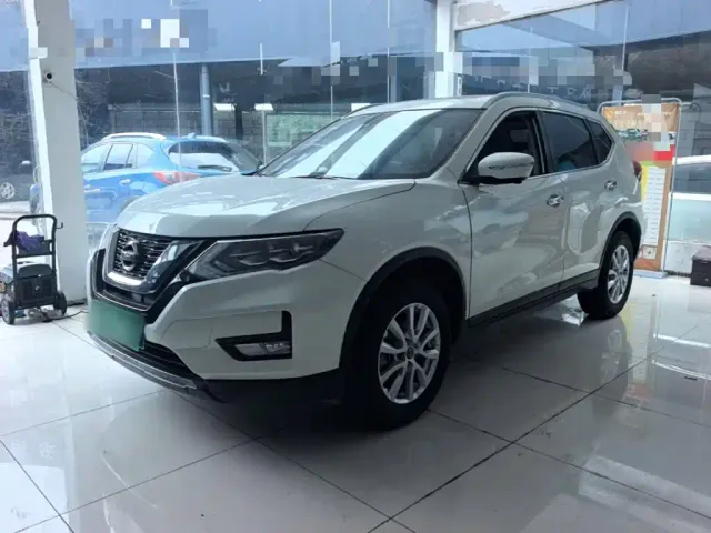 Фотография автомобиля — Nissan X-Trail