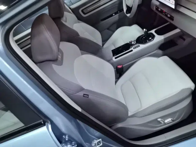Geely ICON — Фото автомобиля 24