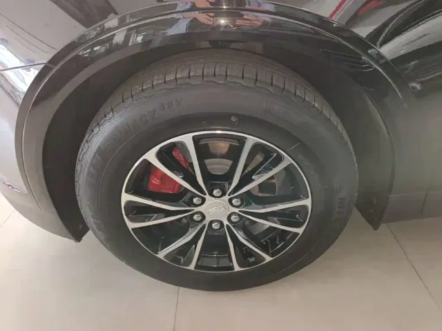 Cadillac XT5 — Фото автомобиля 22