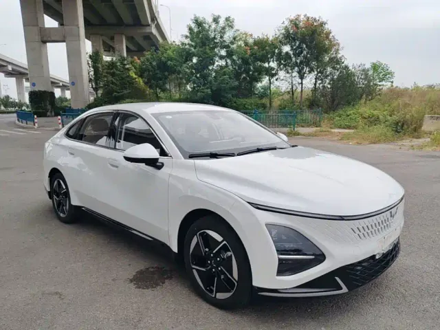 Wuling Starlight — Фото автомобиля 3
