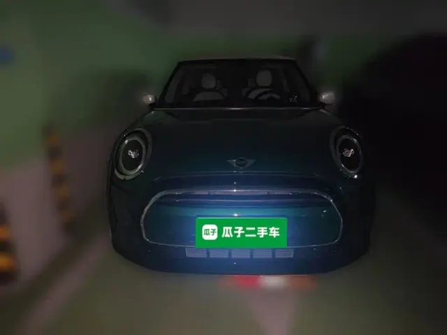 MINI Hatch — Фото автомобиля 2