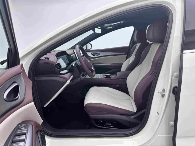 BYD Seal 07 DM-i — Фото автомобиля 18
