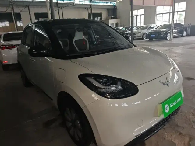 Wuling Bingo — Фото автомобиля 3