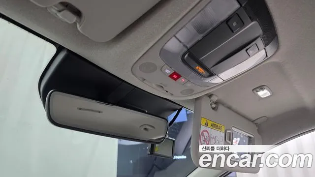 Kia Niro The All New — Фото автомобиля 23
