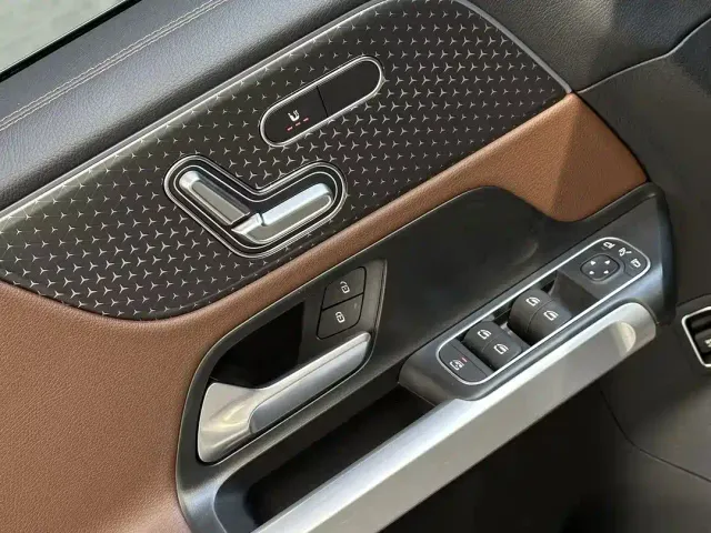 Mercedes-Benz GLB-Class — Фото автомобиля 18
