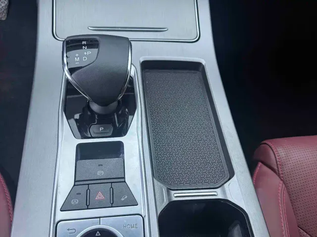 Jetour X70 Plus — Фото автомобиля 22