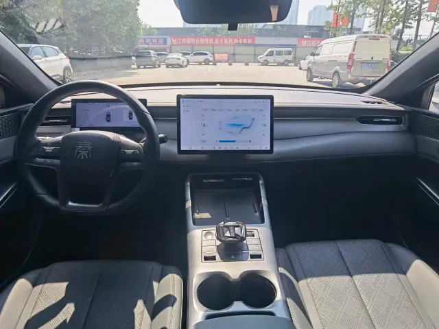BYD Qin PLUS — Фото автомобиля 6
