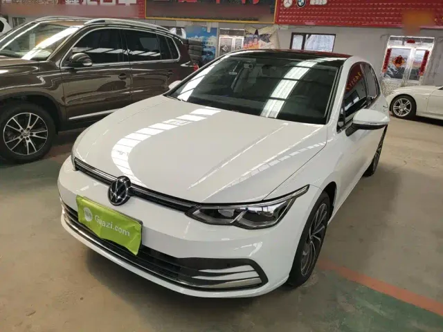 Фотография автомобиля — Volkswagen Golf