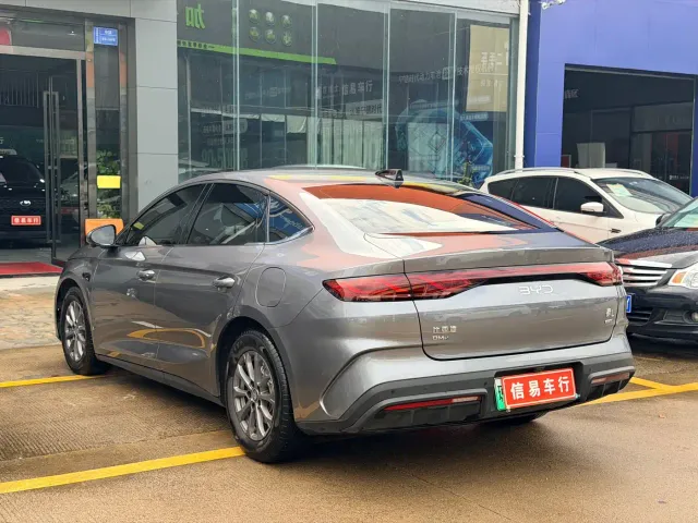 BYD Qin L — Фото автомобиля 4