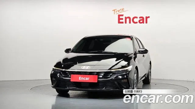 Hyundai Avante CN7 — Фото автомобиля 3