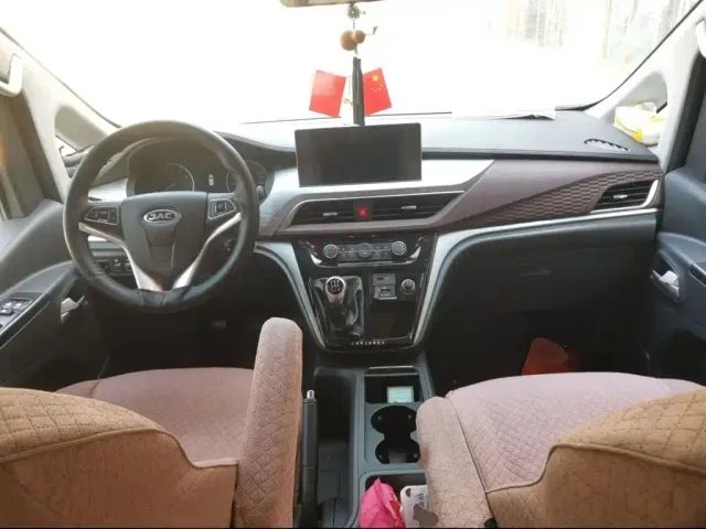 JAC Refine M3 — Фото автомобиля 13