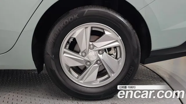 Hyundai Avante — Фото автомобиля 6