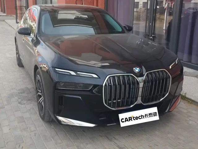 BMW 7 Series — Фото автомобиля 2