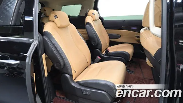 Kia Carnival 4th Gen — Фото автомобиля 18