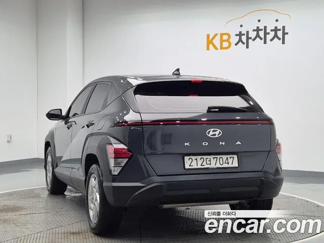 Hyundai Kona Kona (SX2) Бензин 1.6 турбо 2WD — Фото автомобиля 2