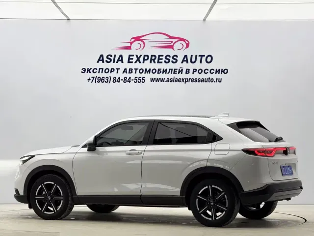 Honda Vezel 2023 1.5L CVT Technology Edition — Фото автомобиля 6