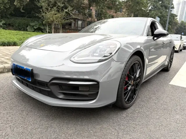 Фотография автомобиля — Porsche Panamera