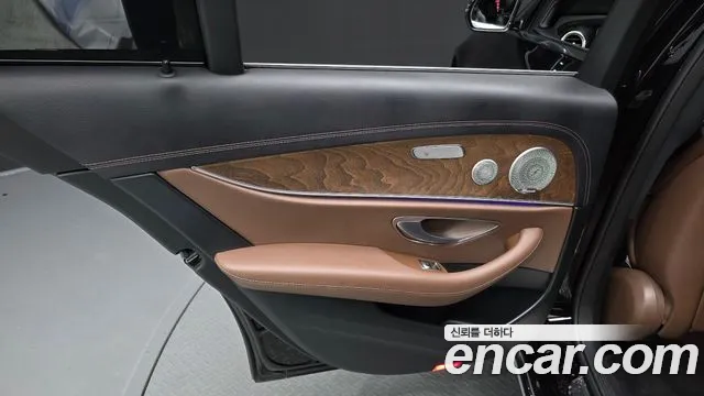 Mercedes-Benz E-Class W213 — Фото автомобиля 14