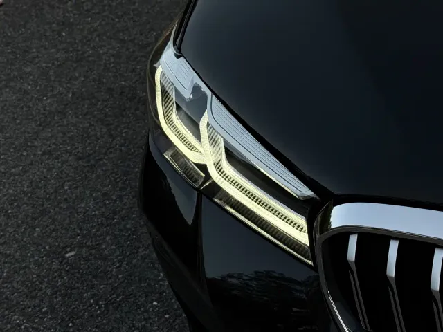 BMW 5 Series — Фото автомобиля 8