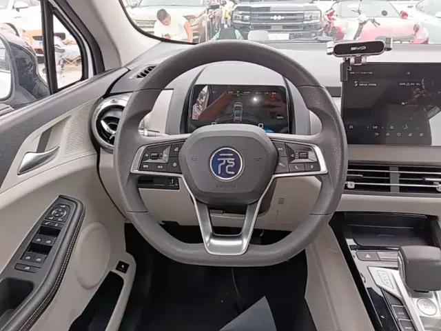 BYD Yuan Pro — Фото автомобиля 10