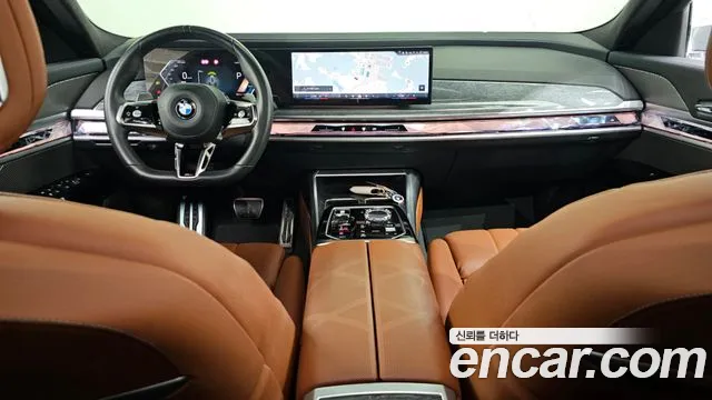 BMW 7-Series 7 серия (G70) 740i sDrive M Sport — Фото автомобиля 7