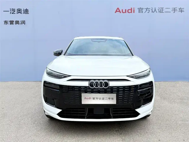 Audi Q6L e-tron — Фото автомобиля 9
