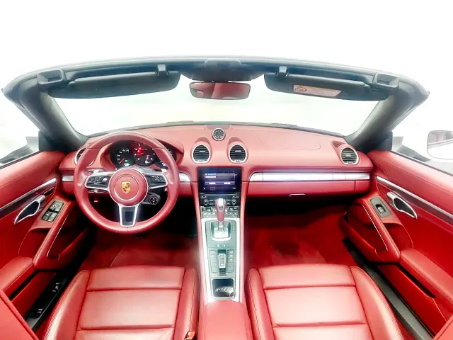 Porsche 718 — Фото автомобиля 12