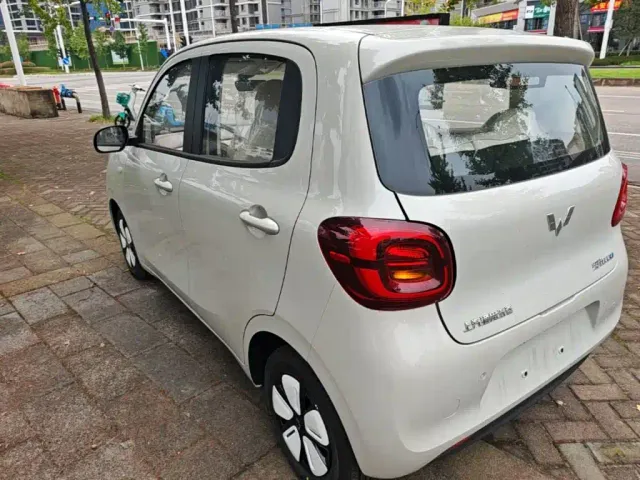 Wuling Hongguang Mini EV — Фото автомобиля 4