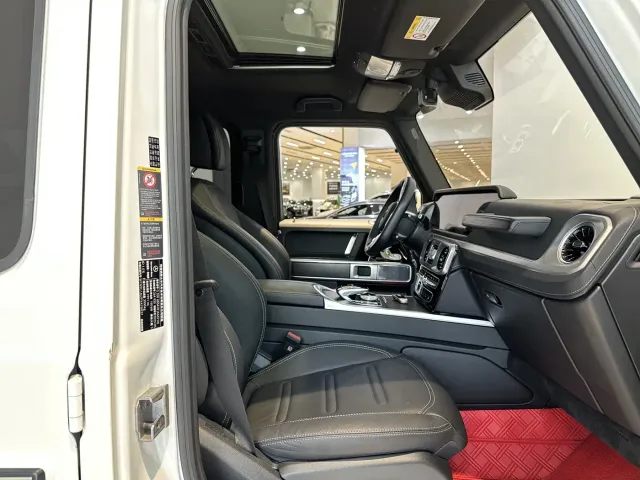 Mercedes-Benz G-Class — Фото автомобиля 16