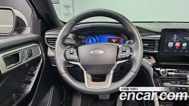 Ford Explorer Generation 6 — Фото автомобиля 13