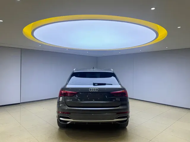 Audi Q3 — Фото автомобиля 5