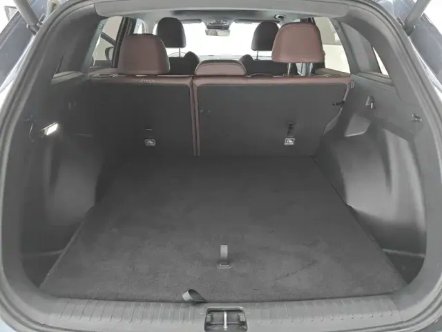 Geely Xingyue L — Фото автомобиля 4