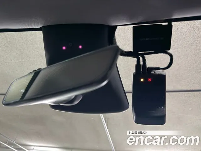 Tesla Model Y — Фото автомобиля 7
