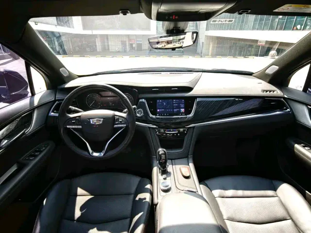 Cadillac XT6 — Фото автомобиля 5