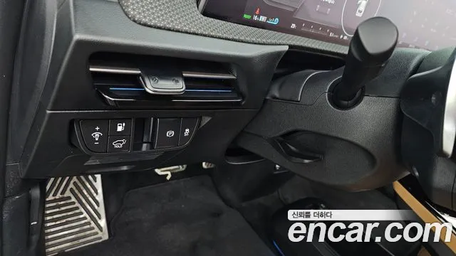 Kia EV6 — Фото автомобиля 25