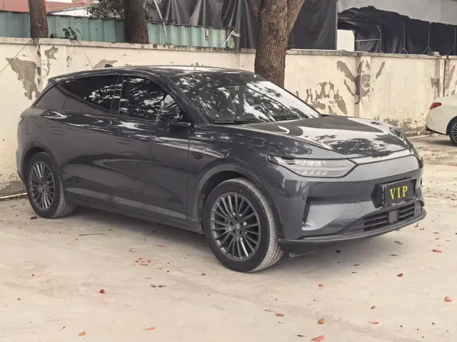 Leapmotor C11 — Фото автомобиля 3