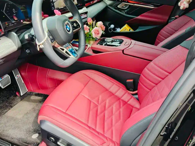 BMW 5 Series — Фото автомобиля 5