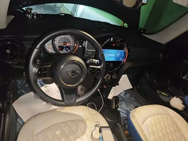 MINI Hatch — Фото автомобиля 5