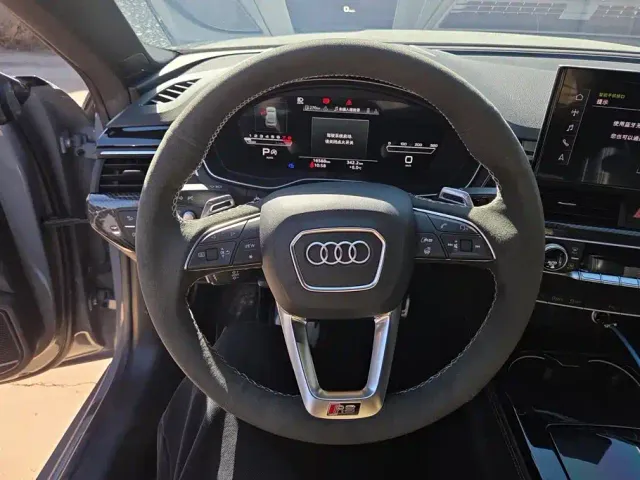 Audi RS 5 — Фото автомобиля 15