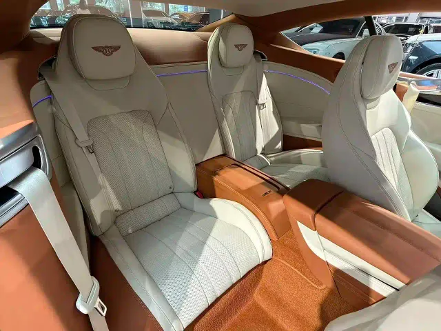 Bentley Continental — Фото автомобиля 10
