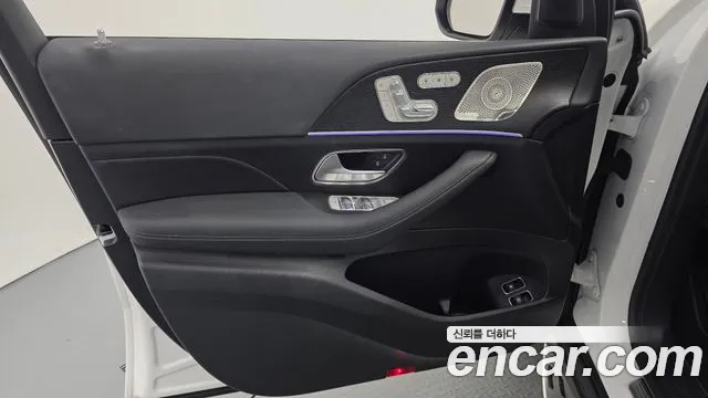 Mercedes-Benz GLE-Class — Фото автомобиля 13