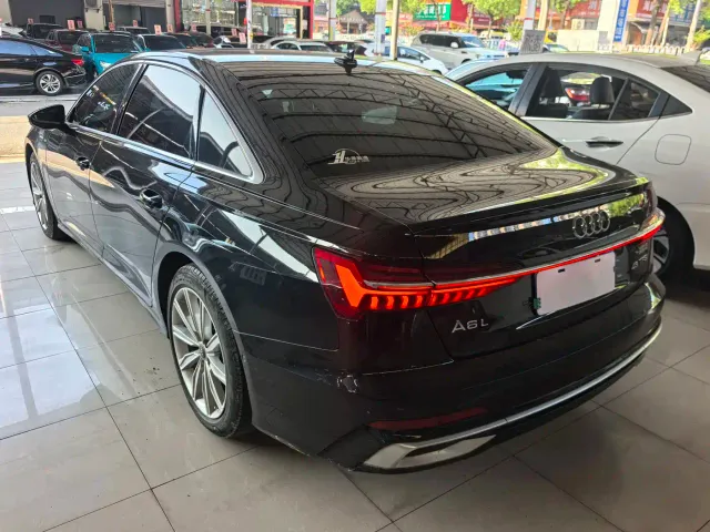 Audi A6L — Фото автомобиля 15